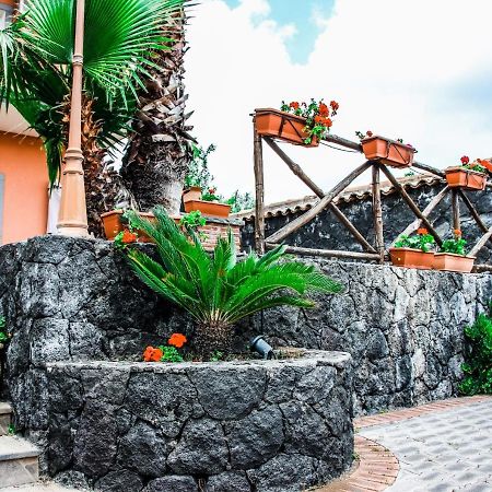 Martina Paradise Affitta Camere Ніколозі Екстер'єр фото